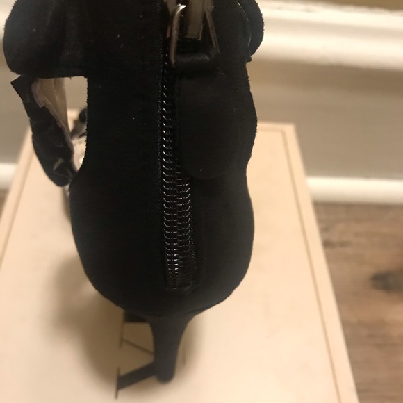 NIB VICES HEELS - Picture 4 of 6